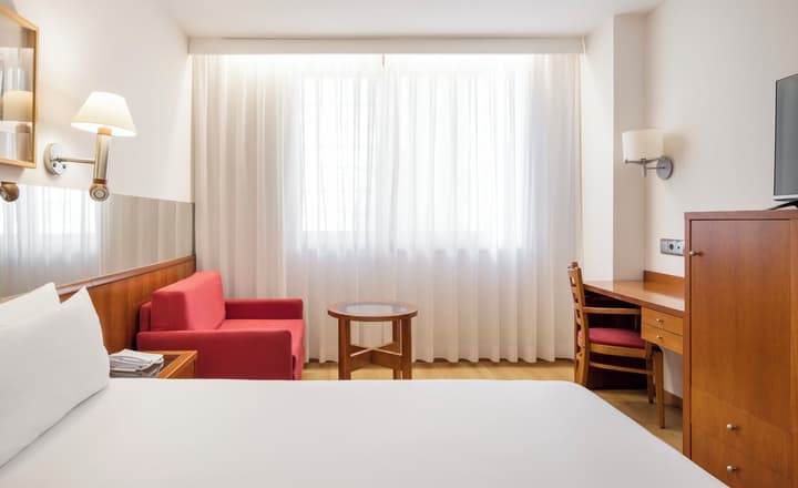Hotel ILUNION Les Corts Spa
