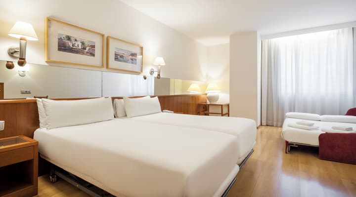 Hotel ILUNION Les Corts Spa