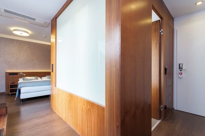 Hotel Carol