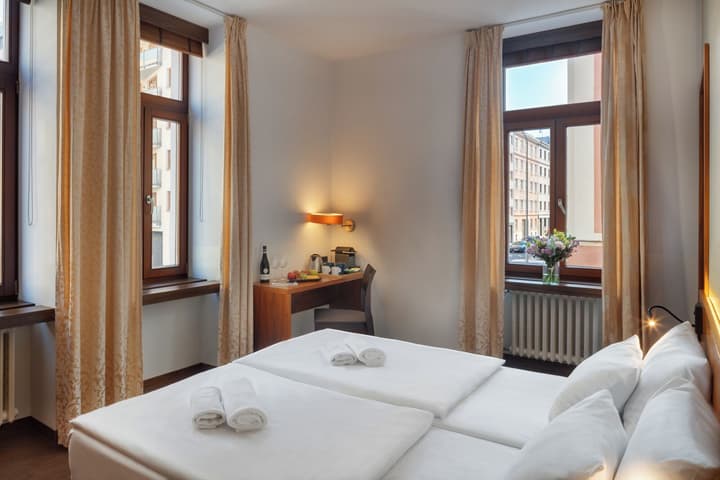 Hotel Carol