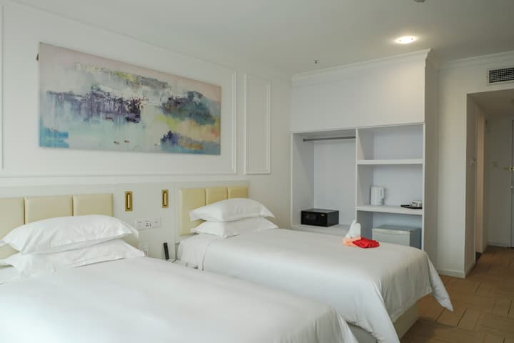 Magnificent International Hotel