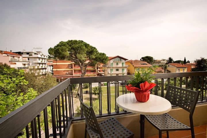 Hotel Montebello