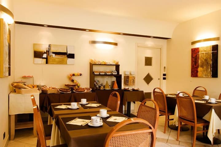 Hotel Montebello