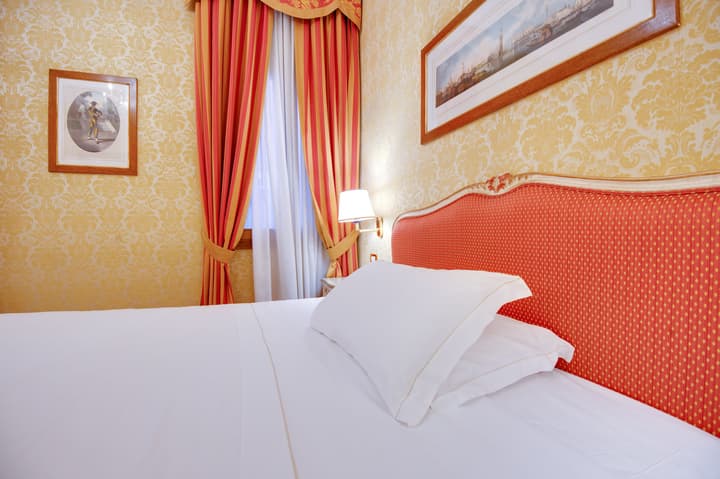 Hotel Antiche Figure