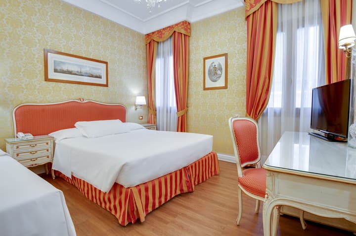 Hotel Antiche Figure
