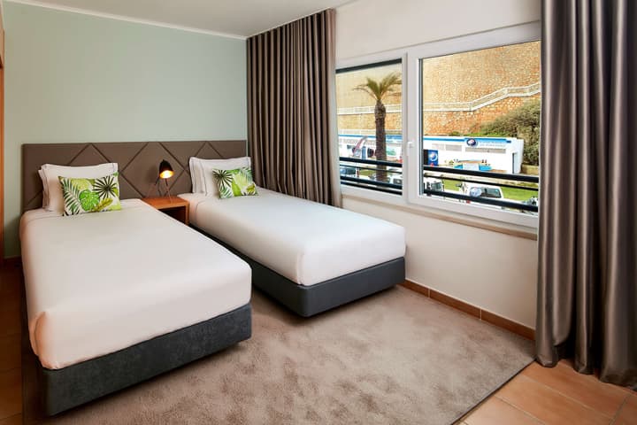 NH Marina Portimao Resort