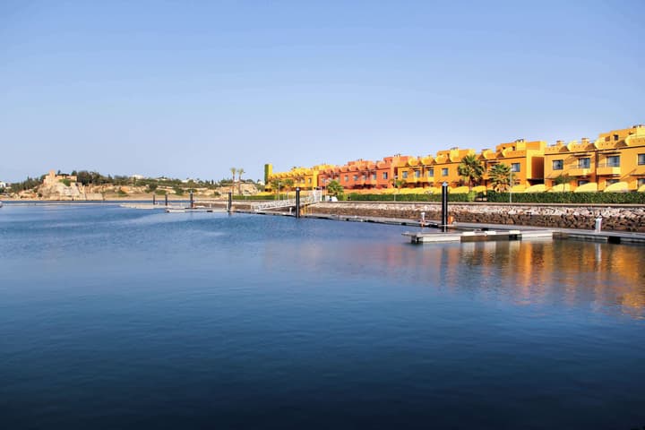 NH Marina Portimao Resort