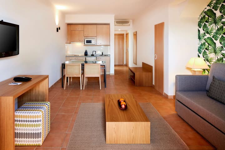 NH Marina Portimao Resort