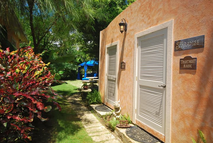 Little Arches Boutique Hotel Barbados - Adults only
