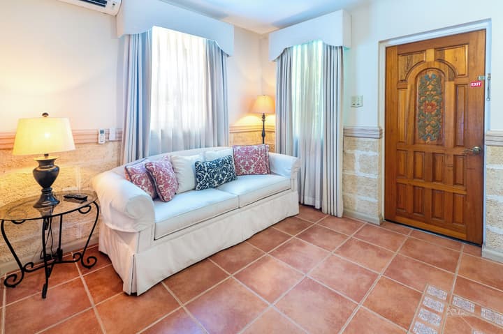 Little Arches Boutique Hotel Barbados - Adults only