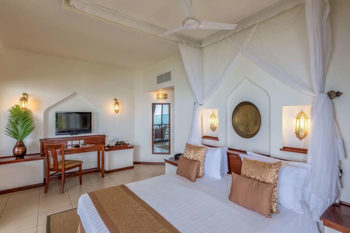 Sea Cliff Resort & Spa