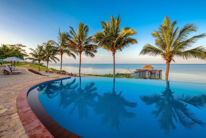 Sea Cliff Resort & Spa