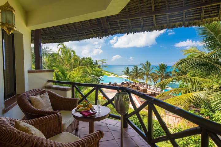 Sea Cliff Resort & Spa