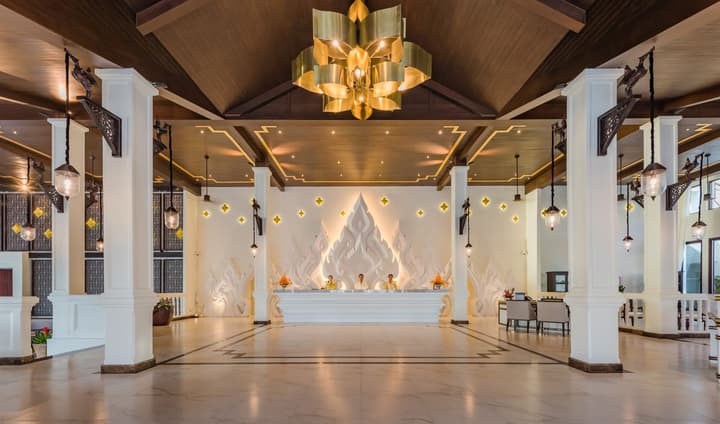 Diamond Cliff Resort & Spa, Patong Beach