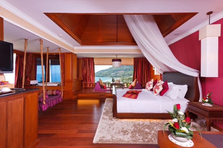 Diamond Cliff Resort & Spa, Patong Beach