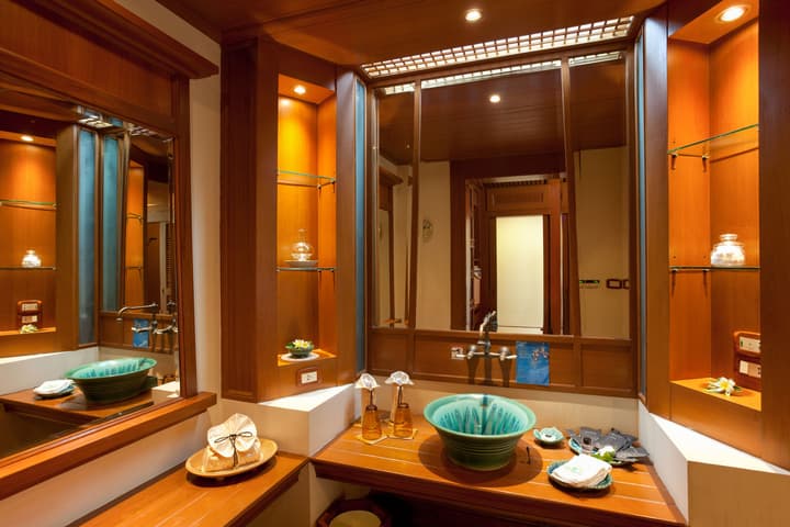 Diamond Cliff Resort & Spa, Patong Beach