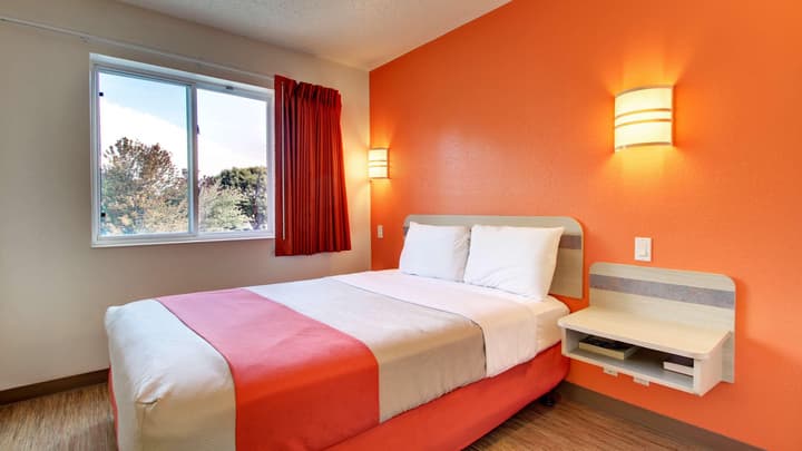 Motel 6 Springfield, IL