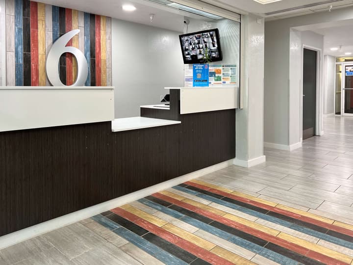 Motel 6 Springfield, IL