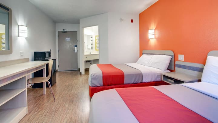 Motel 6 Springfield, IL