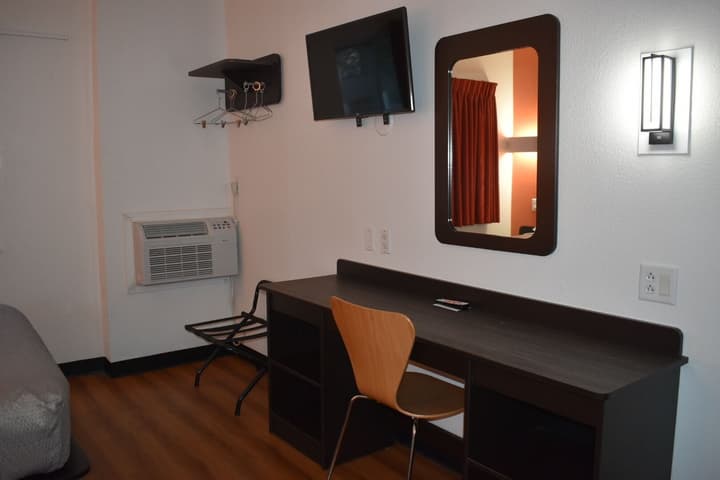 Motel 6 Springfield, IL