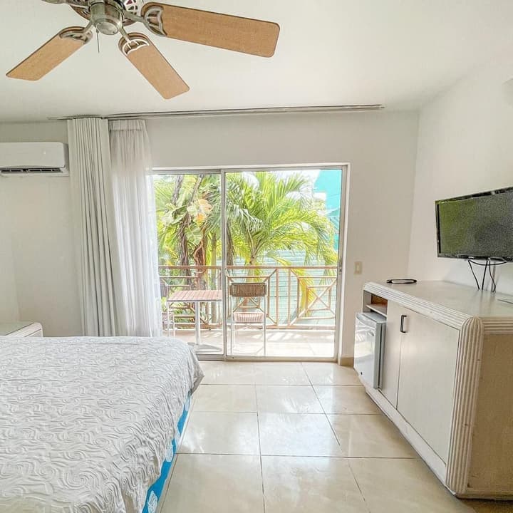Cocoplum Beach Hotel