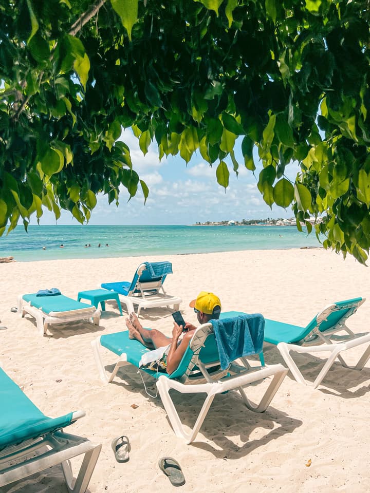 Cocoplum Beach Hotel