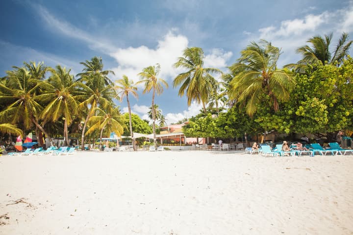 Cocoplum Beach Hotel