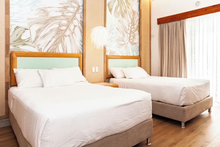 Cocoplum Beach Hotel