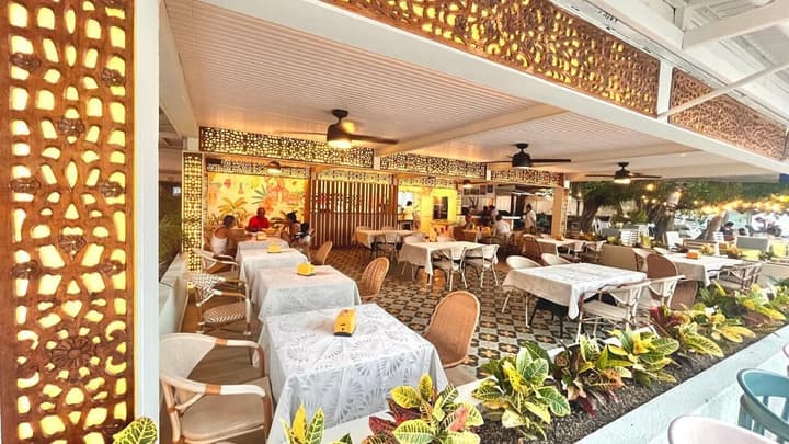 Cocoplum Beach Hotel