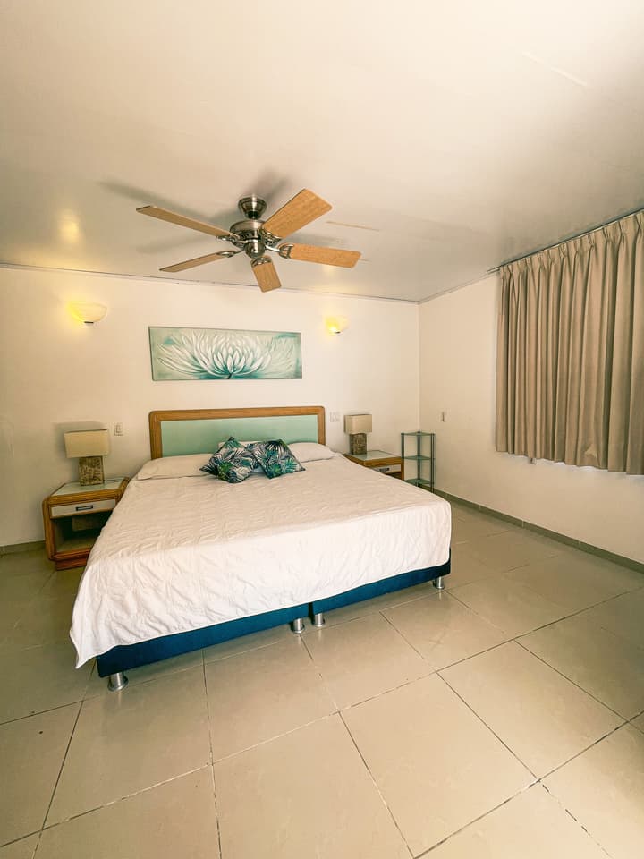 Cocoplum Beach Hotel