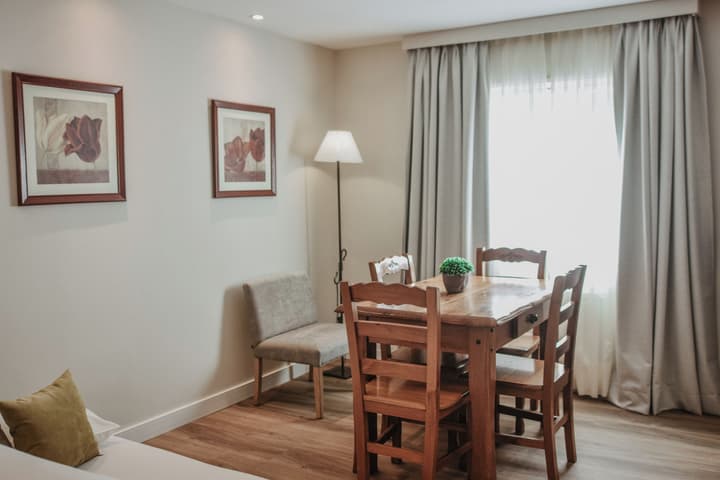 Del Bosque Apart & Hotel
