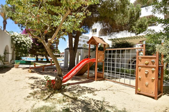 Hotel Sol Azur Beach