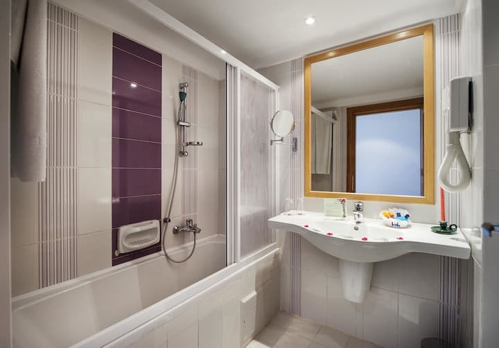 Hotel BEL AZUR Thalasso & Bungalows
