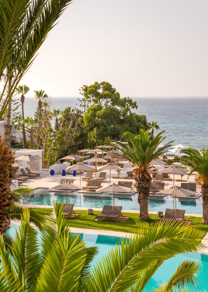 ROYAL AZUR Thalassa