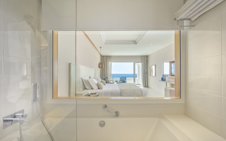 ROYAL AZUR Thalassa