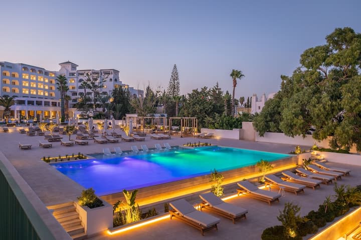 ROYAL AZUR Thalassa