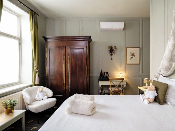Canal View Hotel Ter Brughe by CW Hotel Collection
