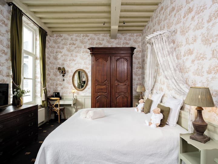Canal View Hotel Ter Brughe by CW Hotel Collection