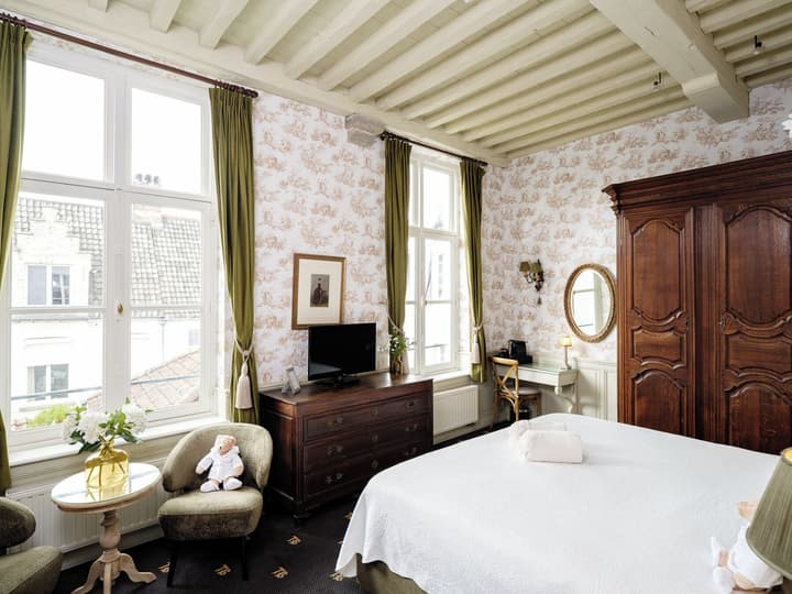 Canal View Hotel Ter Brughe by CW Hotel Collection