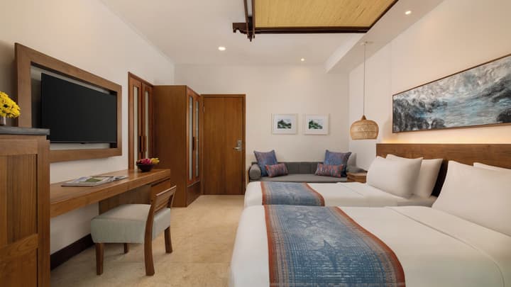 Legian Beach Hotel