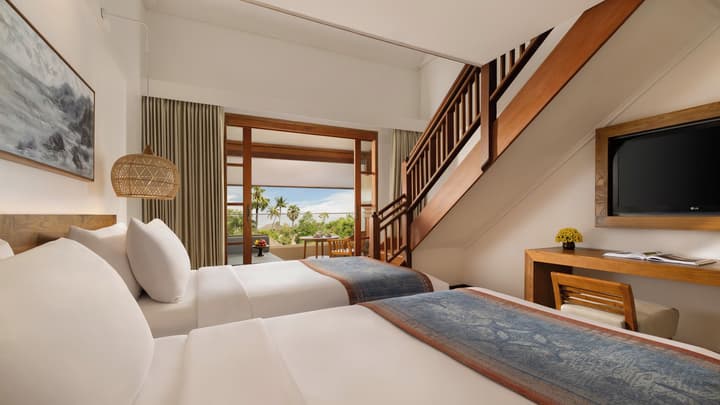 Legian Beach Hotel