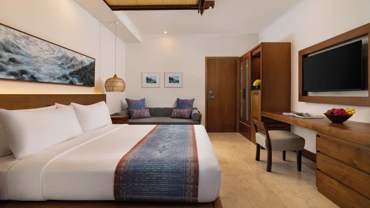 Legian Beach Hotel