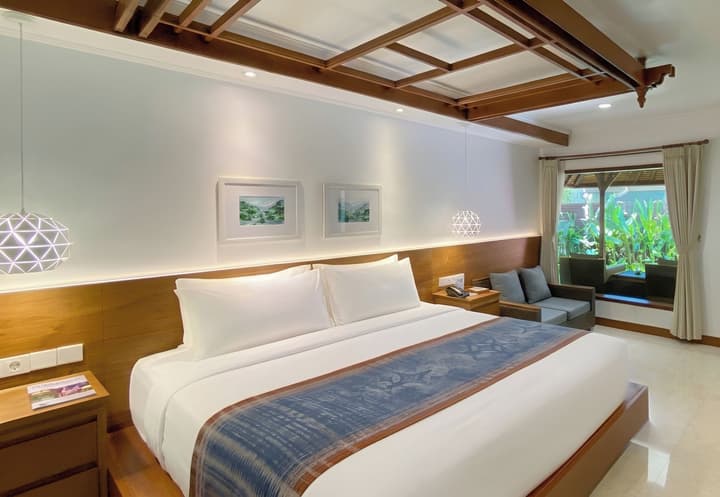 Legian Beach Hotel