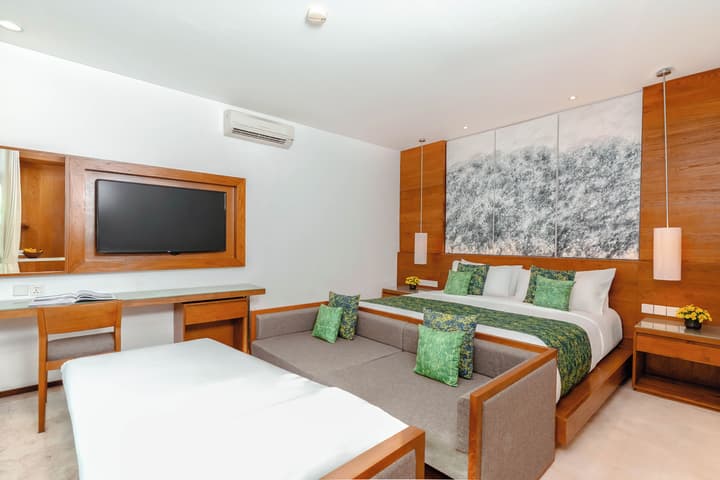 Legian Beach Hotel