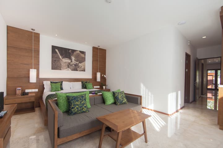 Legian Beach Hotel