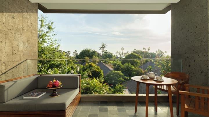 Legian Beach Hotel