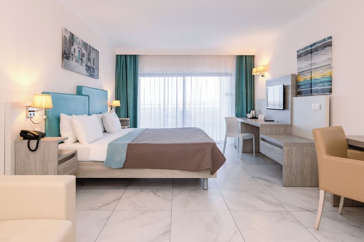 Riviera Spa Resort – Adults Only