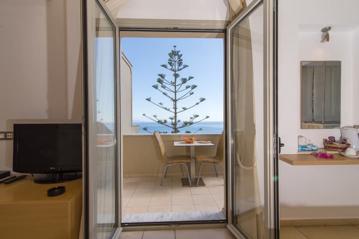 Hotel Antinea Suites & SPA