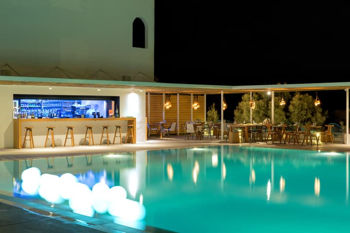 Kamari Beach Hotel