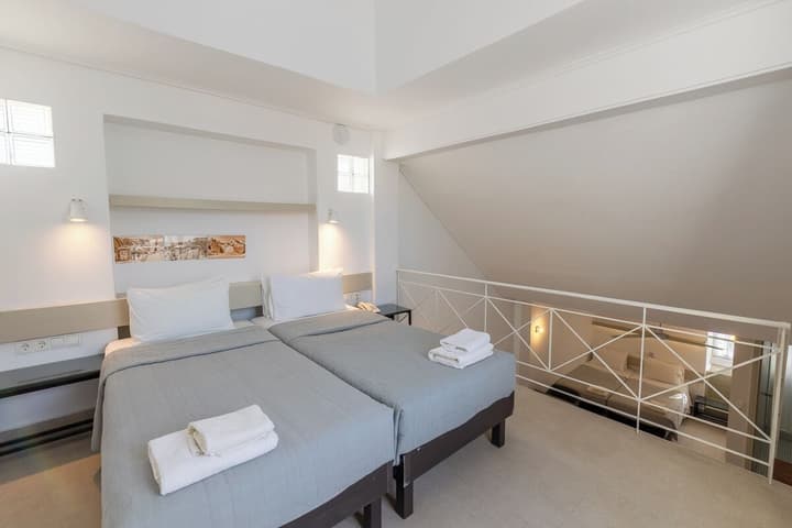 Kamari Beach Hotel